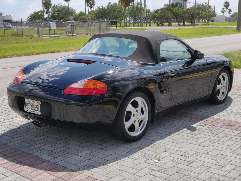 1998 Porsche 986 Boxster - Image 23 of 31