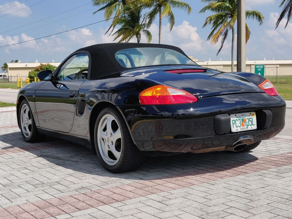 1998 Porsche 986 Boxster - Image 28 of 31