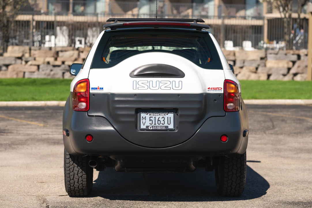 1999 Isuzu VehiCROSS - Image 18 of 31