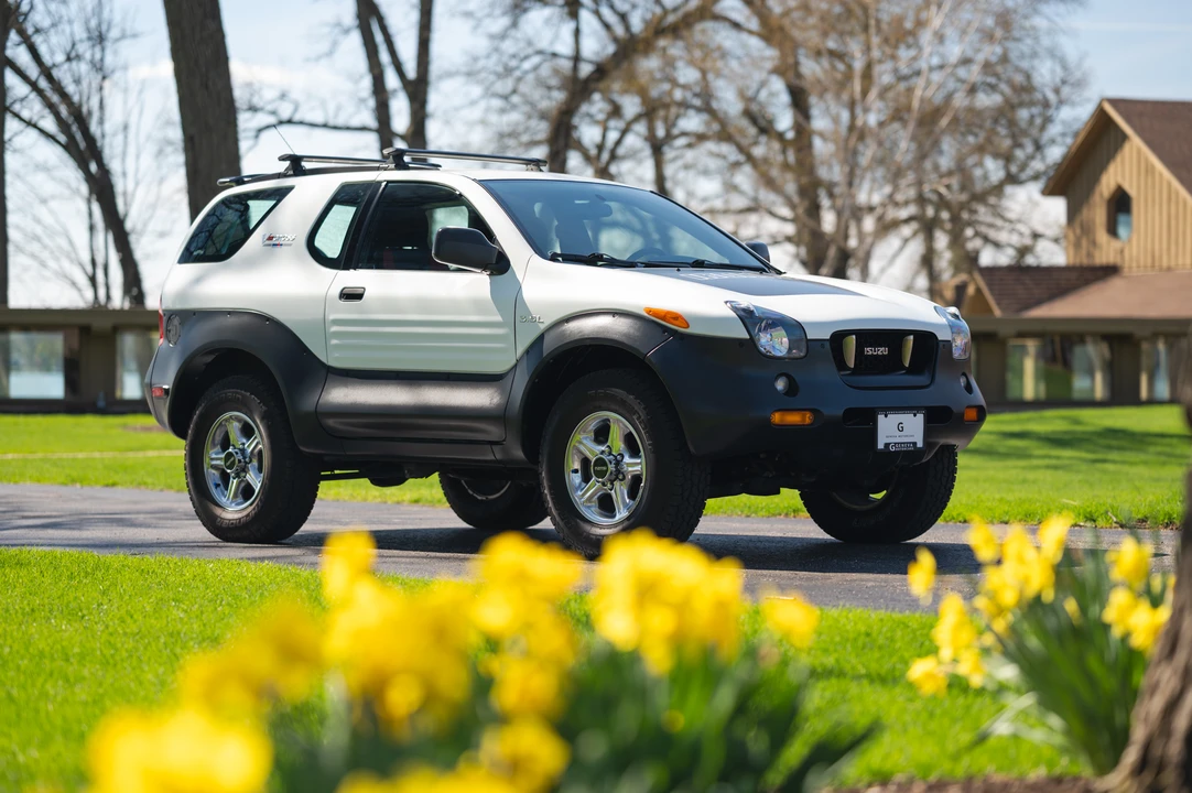 1999 Isuzu VehiCROSS - Image 28 of 31