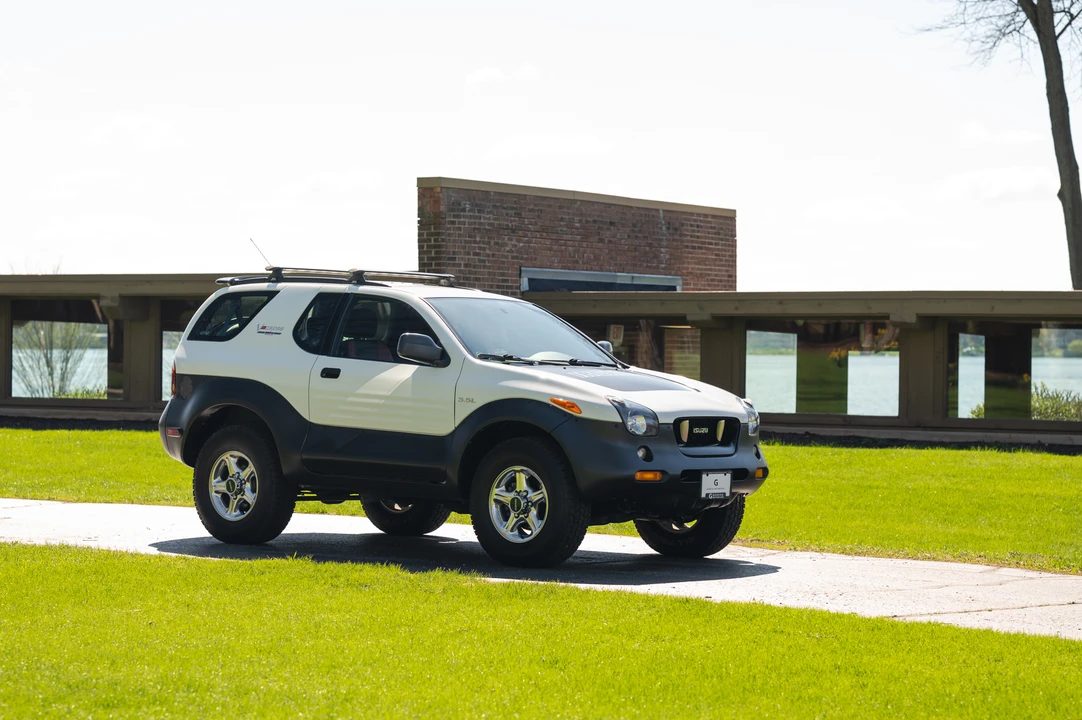 1999 Isuzu VehiCROSS - Image 29 of 31