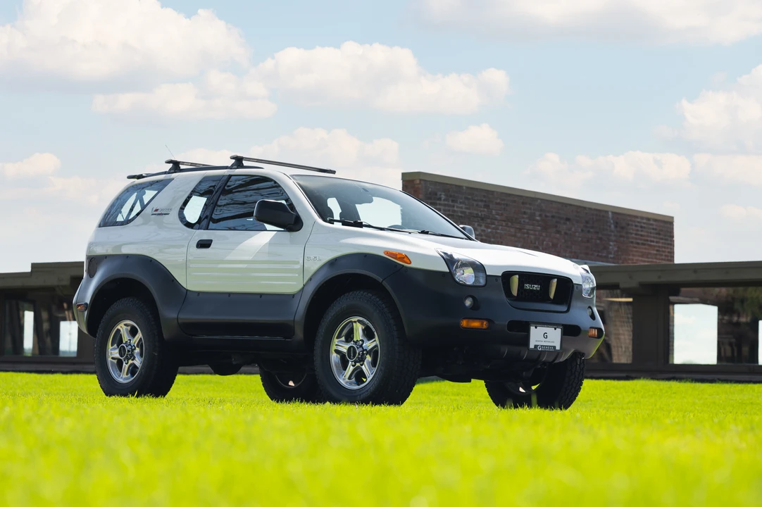 1999 Isuzu VehiCROSS - Image 31 of 31