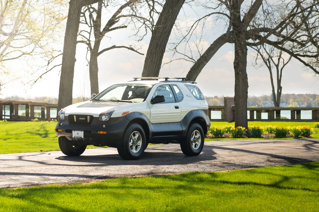 1999 Isuzu VehiCROSS - Image 6 of 31