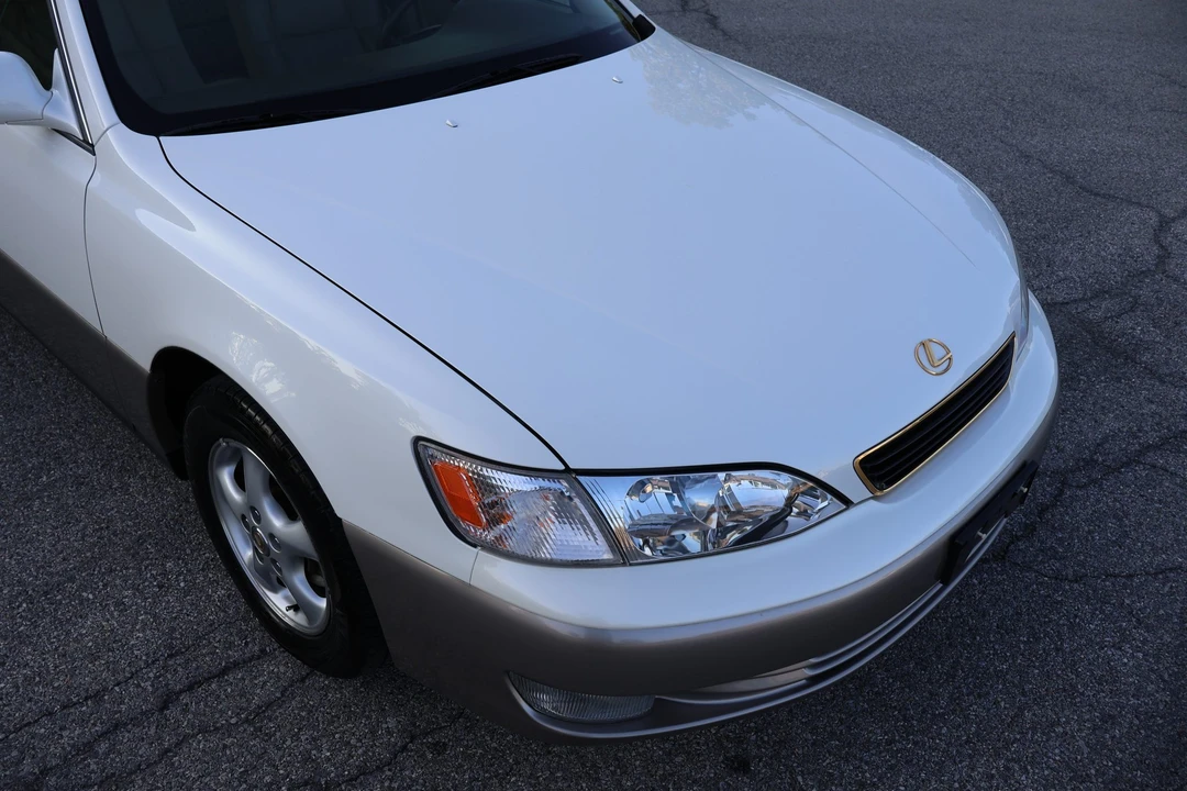 1999 Lexus ES 3rd Gen - Image 22 of 31