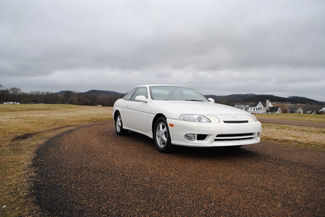 1999 Lexus SC400 - Image 13 of 31