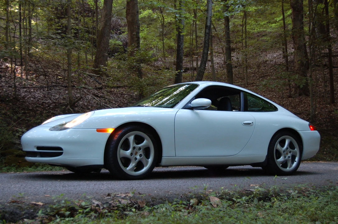 1999 Porsche 996 Carrera - Image 6 of 31