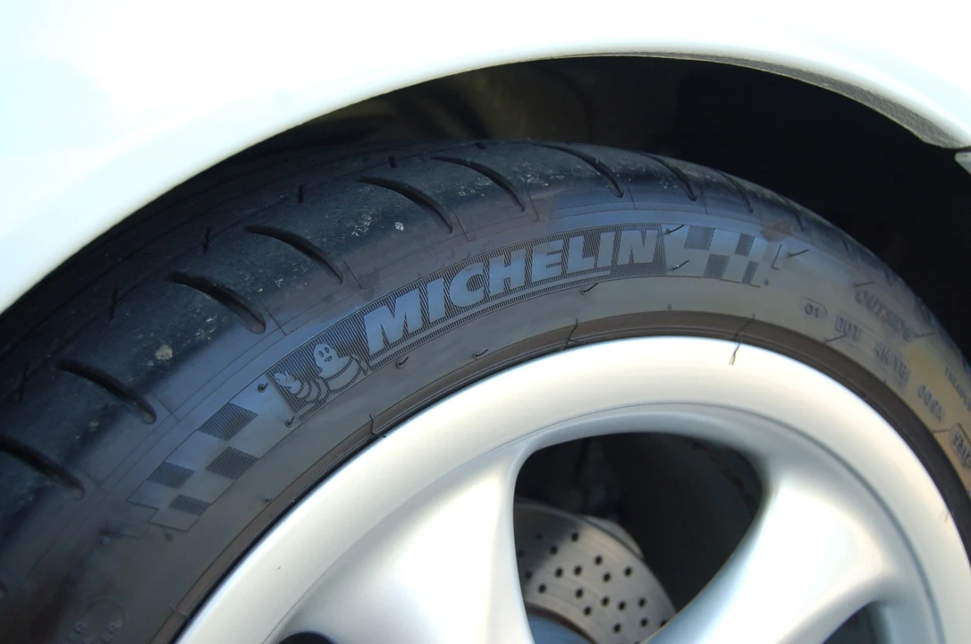 1999 Porsche 996 Carrera - Image 17 of 31
