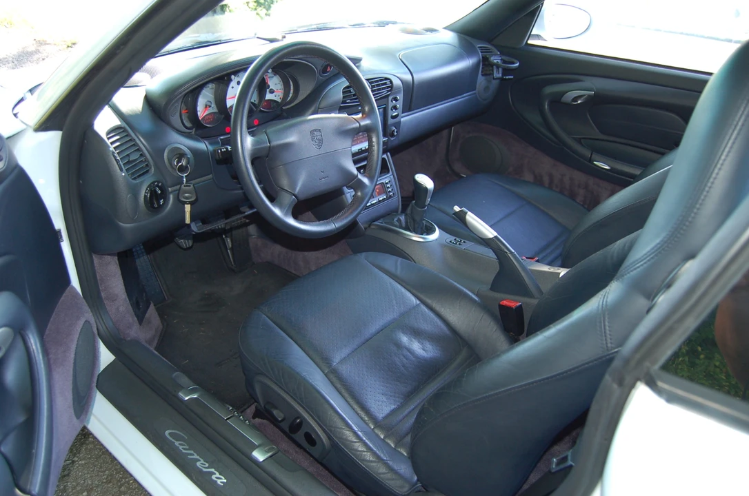 1999 Porsche 996 Carrera - Image 20 of 31