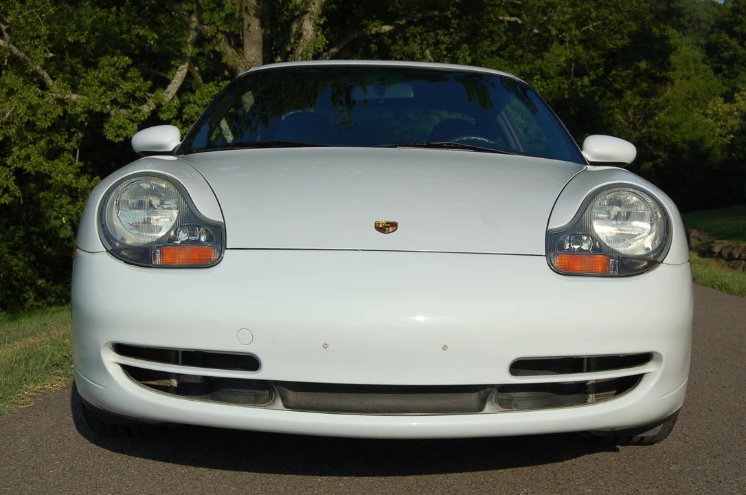 1999 Porsche 996 Carrera - Image 11 of 31