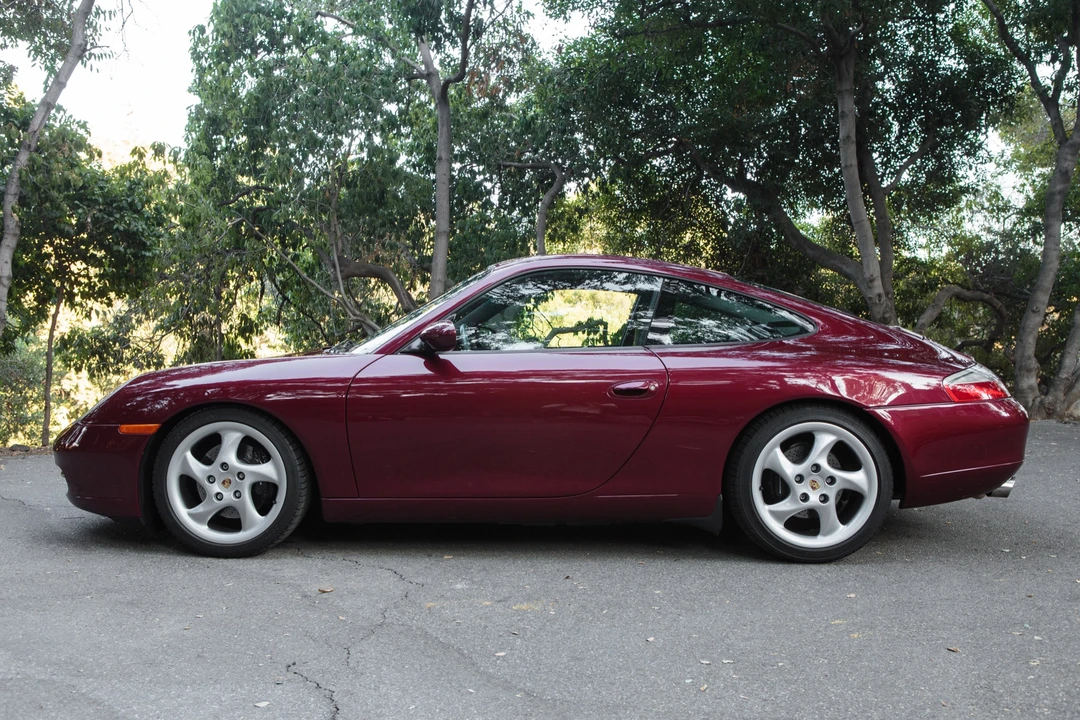1999 Porsche 996 Carrera - Image 27 of 31