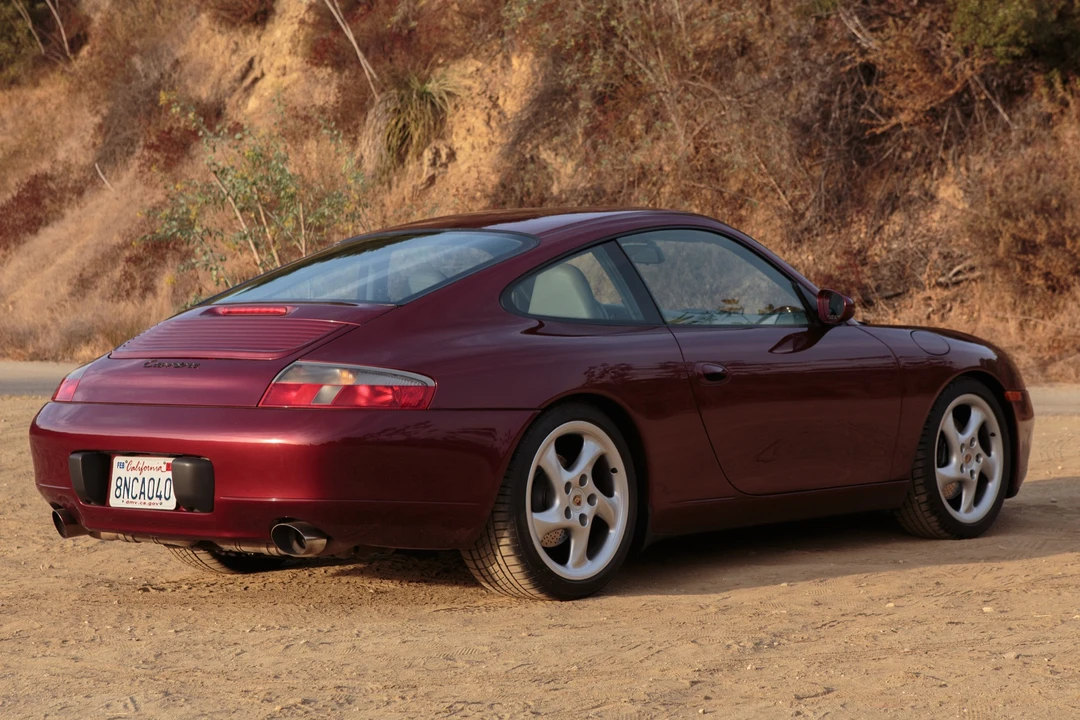 1999 Porsche 996 Carrera - Image 11 of 31