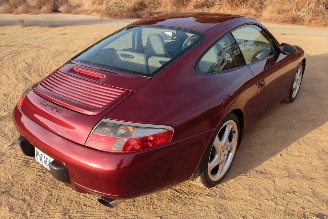 1999 Porsche 996 Carrera - Image 22 of 31