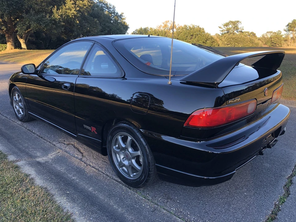 2000 Acura Integra Type R 3rd Gen - Image 5 of 31