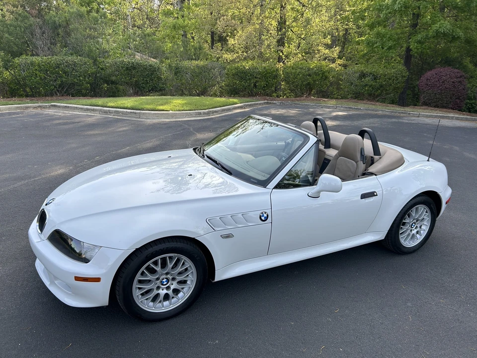 2000 BMW Z3 Roadster - Image 2 of 31
