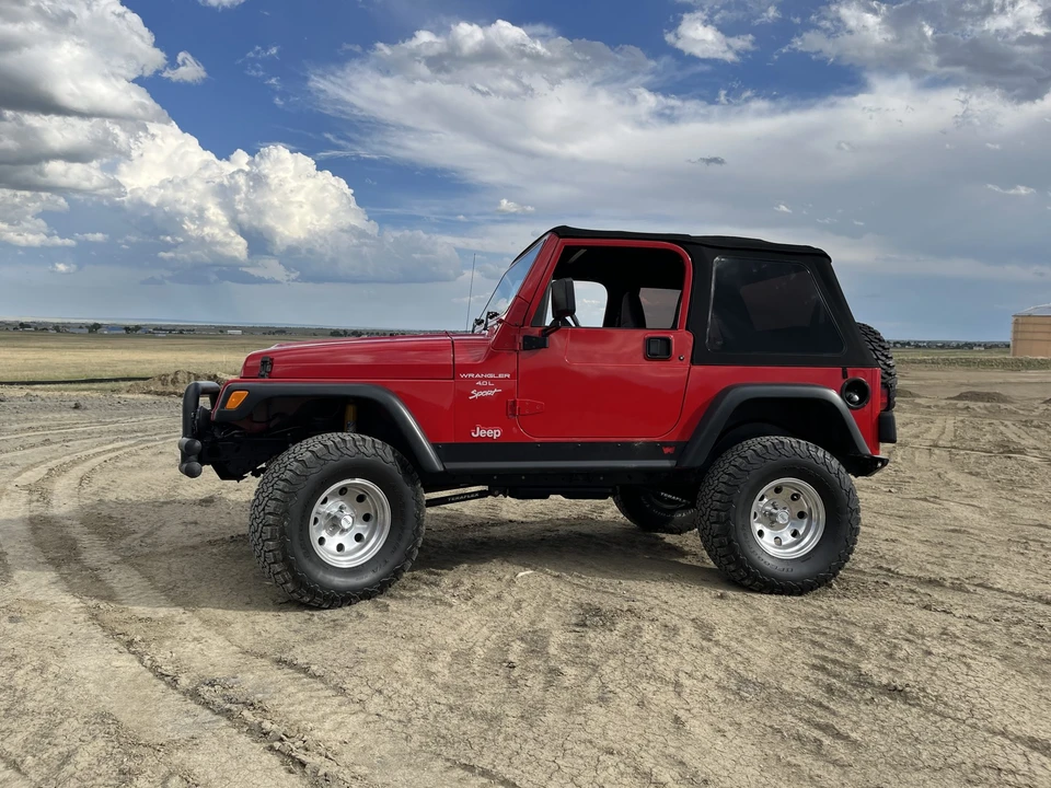 2000 Jeep TJ Wrangler - Image 9 of 31