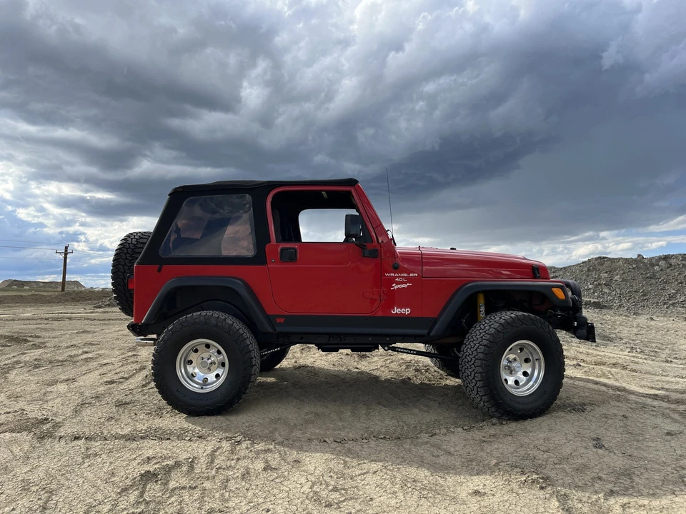 2000 Jeep TJ Wrangler - Image 28 of 31