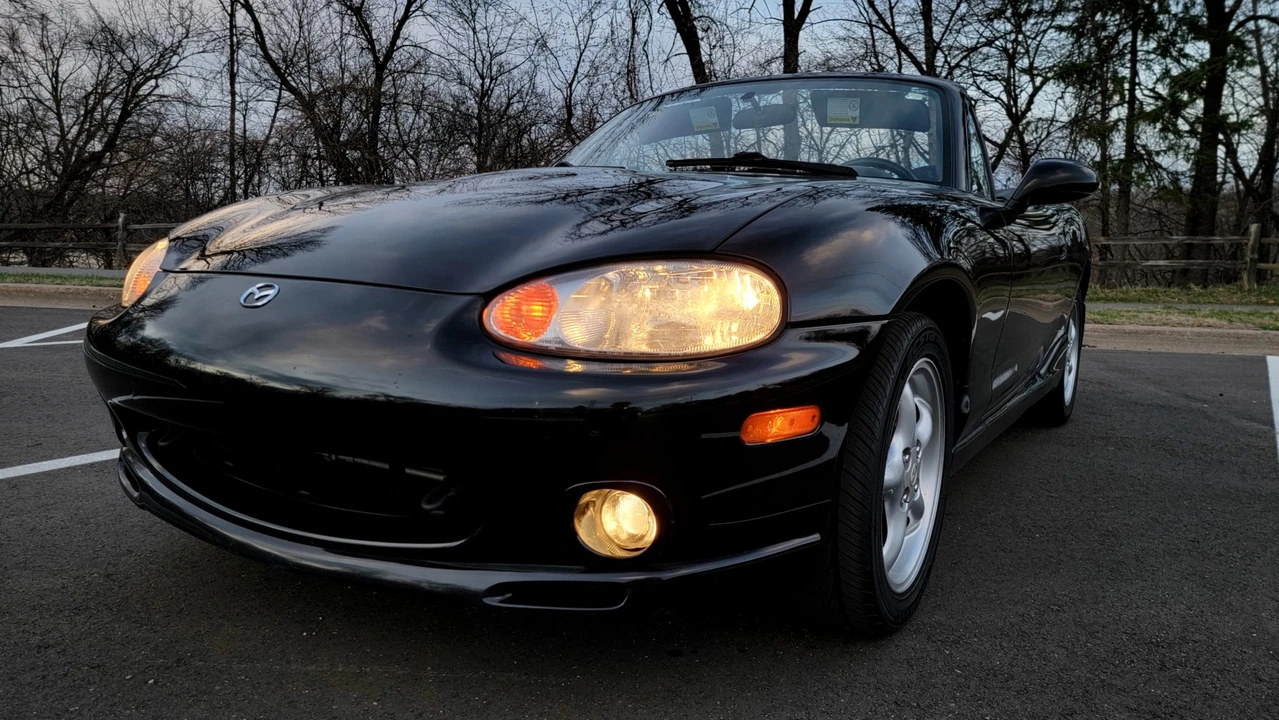 2000 Mazda NB MX-5 Miata - Image 4 of 31