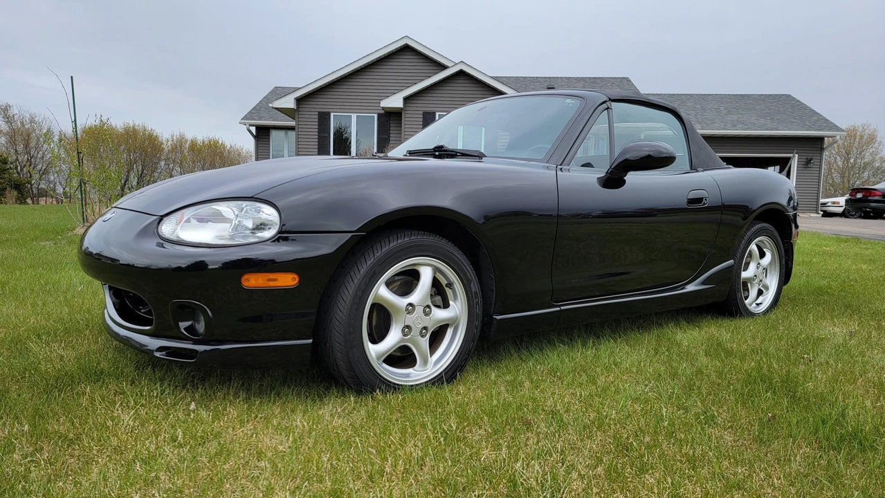 2000 Mazda NB MX-5 Miata - Image 10 of 31