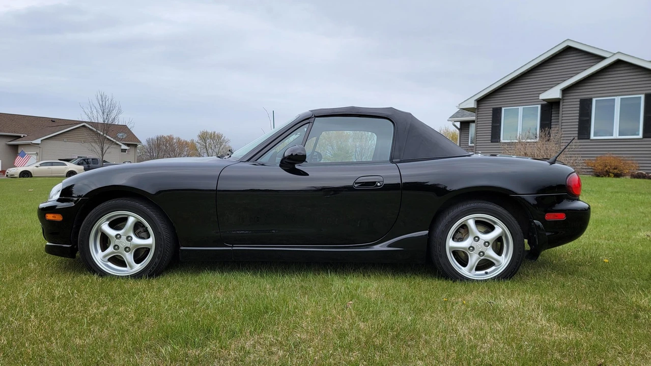 2000 Mazda NB MX-5 Miata - Image 15 of 31