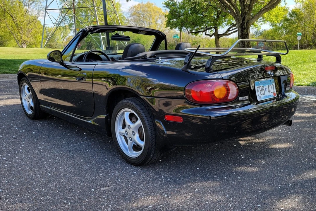 2000 Mazda NB MX-5 Miata - Image 21 of 31