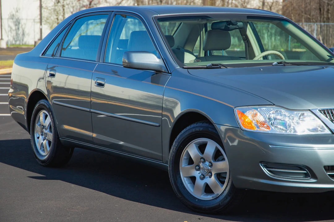 2000 Toyota Avalon 2nd Gen - Image 18 of 21