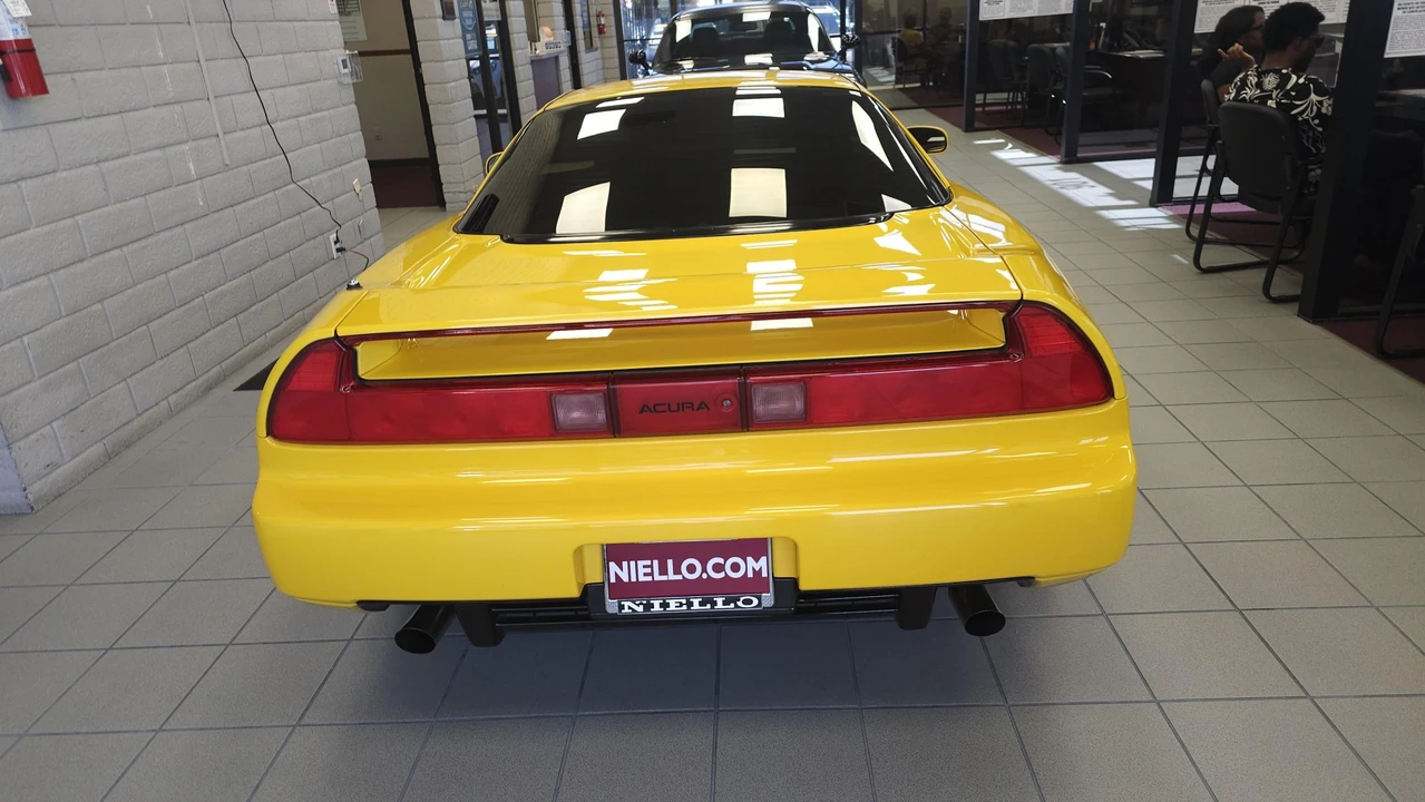 2001 Acura NA2 NSX - Image 30 of 31