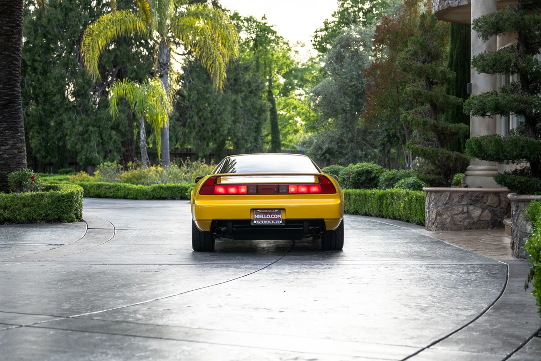 2001 Acura NA2 NSX - Image 9 of 31