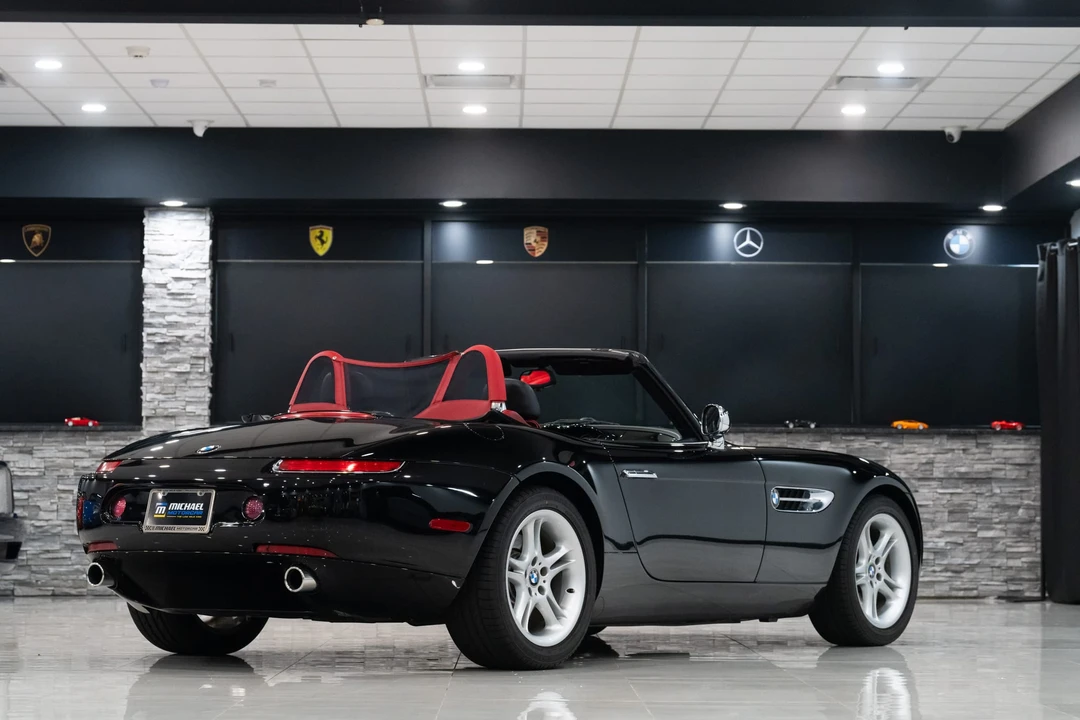 2001 BMW Z8 - Image 19 of 31