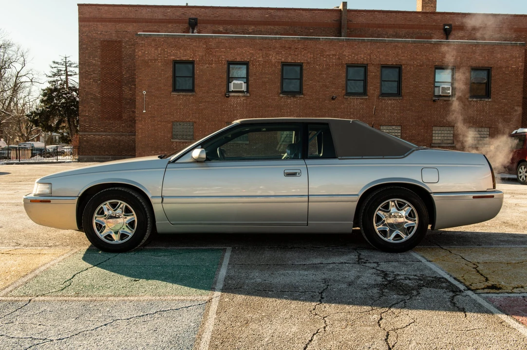 2001 Cadillac Eldorado 12th Gen - Image 9 of 31