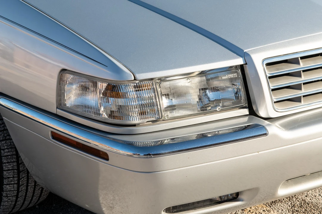 2001 Cadillac Eldorado 12th Gen - Image 16 of 31