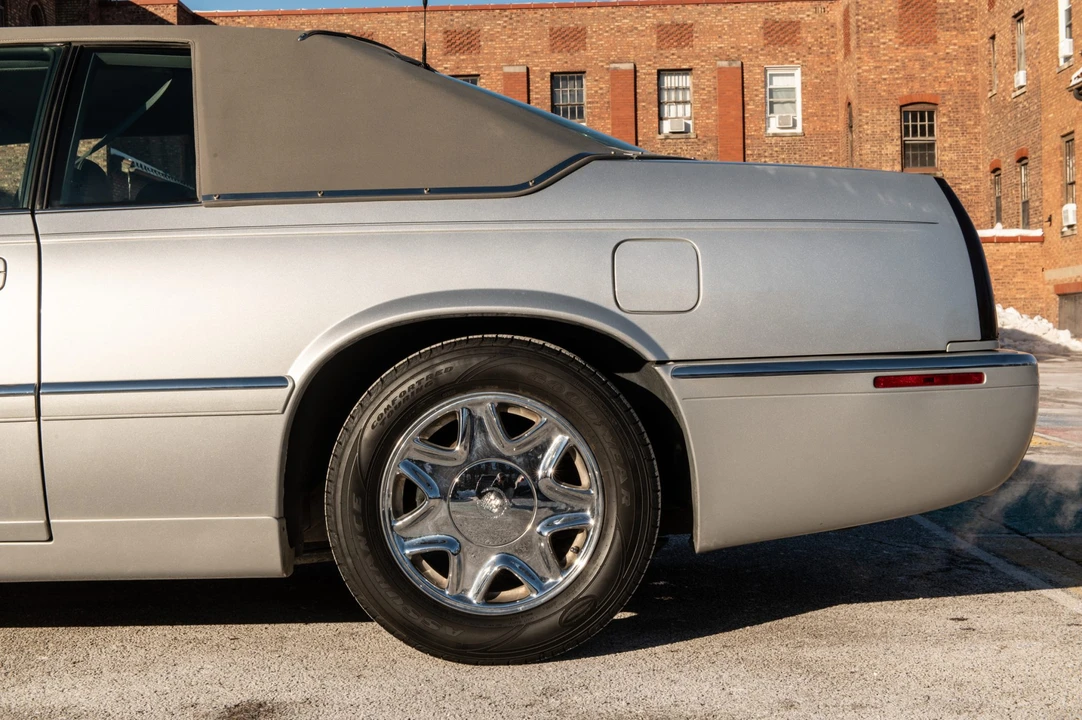 2001 Cadillac Eldorado 12th Gen - Image 23 of 31