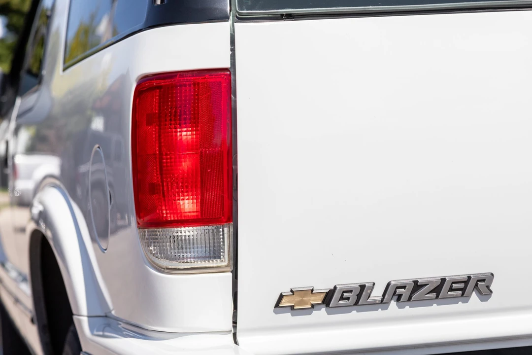 2001 Chevrolet S-10 Blazer 2nd Gen - Image 26 of 31