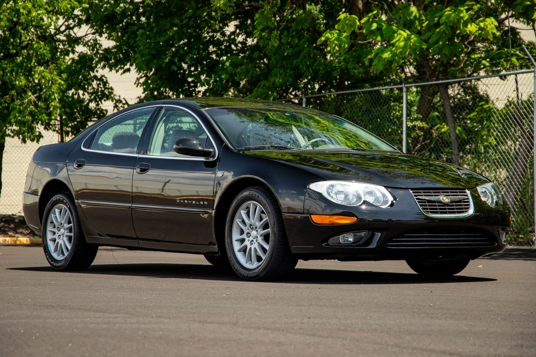 2001 Chrysler 300 - Image 8 of 31