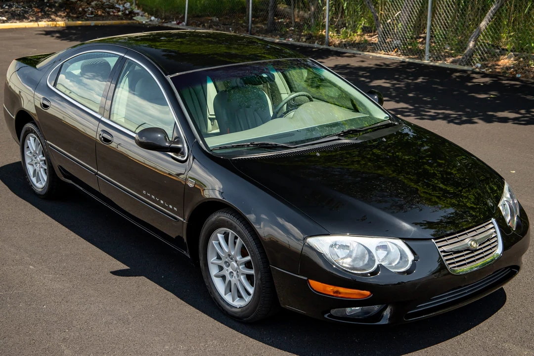 2001 Chrysler 300 - Image 9 of 31