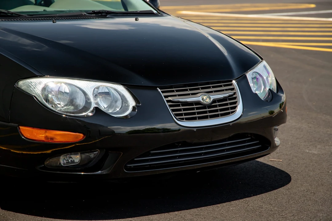 2001 Chrysler 300 - Image 22 of 31
