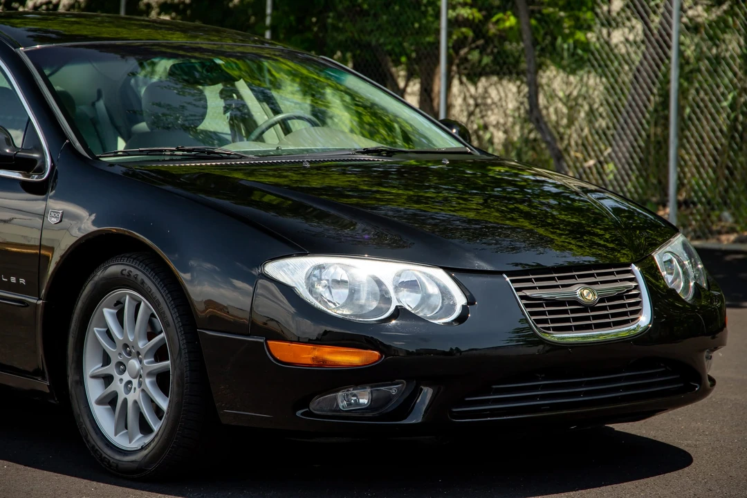 2001 Chrysler 300 - Image 27 of 31