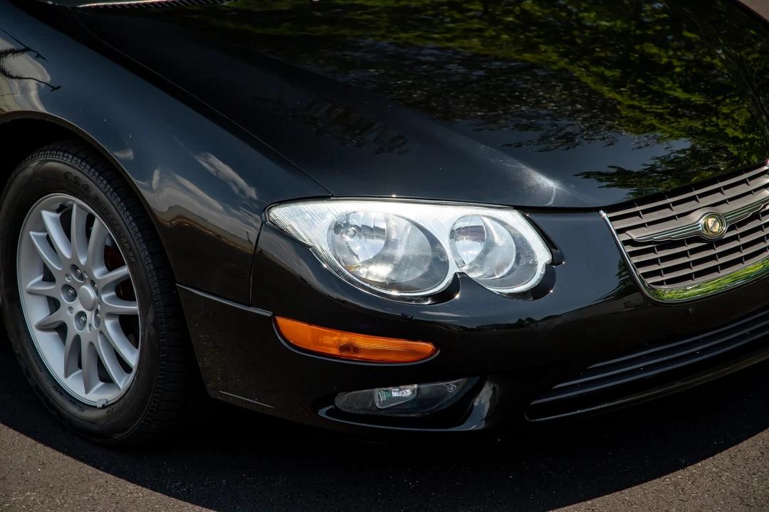 2001 Chrysler 300 - Image 23 of 31