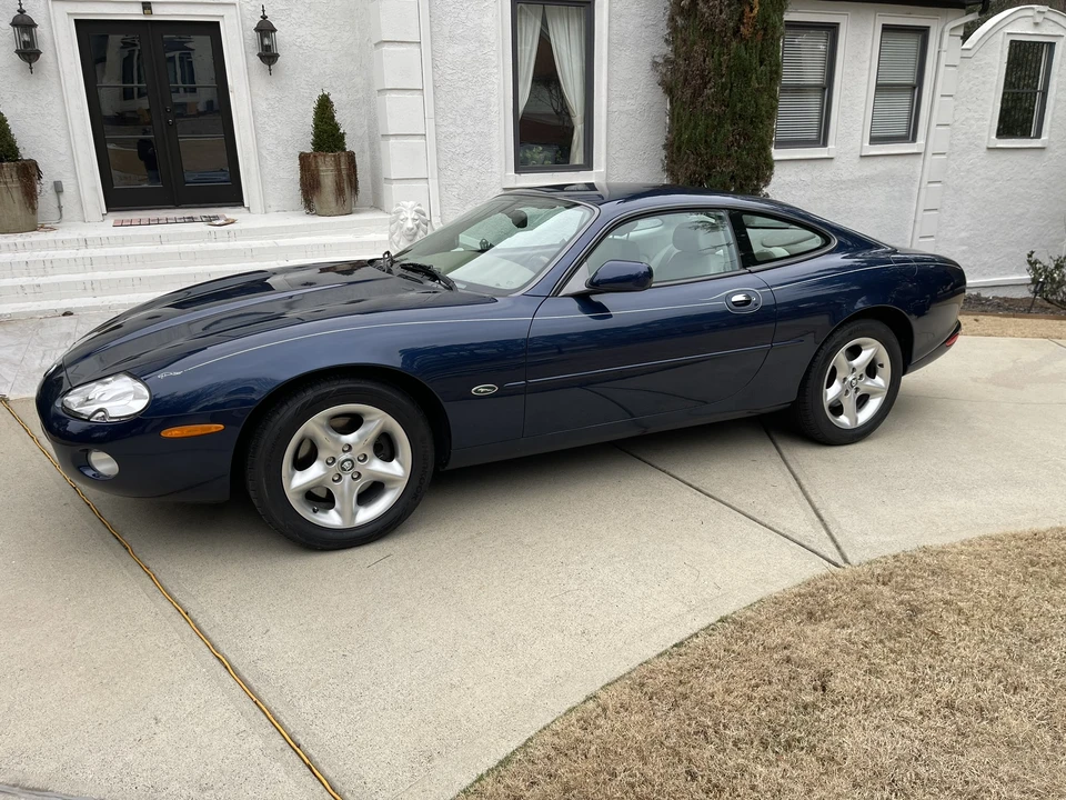 2001 Jaguar X100 XK8 - Image 3 of 31