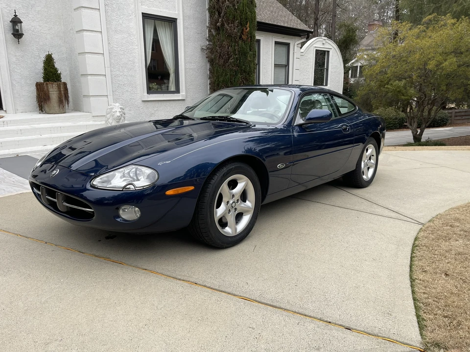 2001 Jaguar X100 XK8 - Image 2 of 31