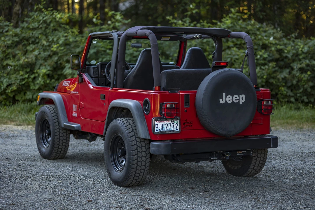 2001 Jeep TJ Wrangler - Image 10 of 31