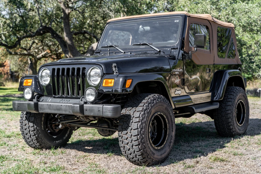 2001 Jeep TJ Wrangler - Image 2 of 31