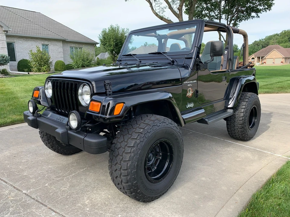 2001 Jeep TJ Wrangler - Image 3 of 31