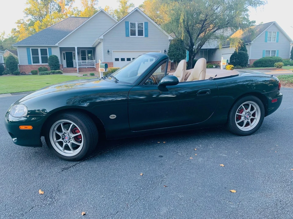 2001 Mazda NB MX-5 Miata - Image 2 of 31
