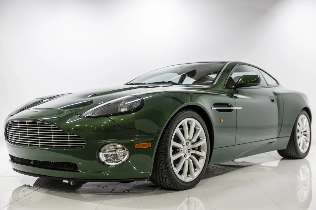 2002 Aston Martin Vanquish 1st Gen - Image 3 of 31