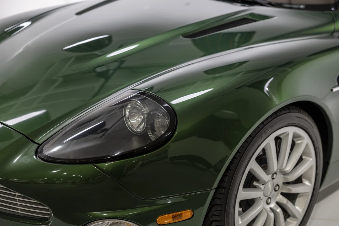 2002 Aston Martin Vanquish 1st Gen - Image 13 of 31