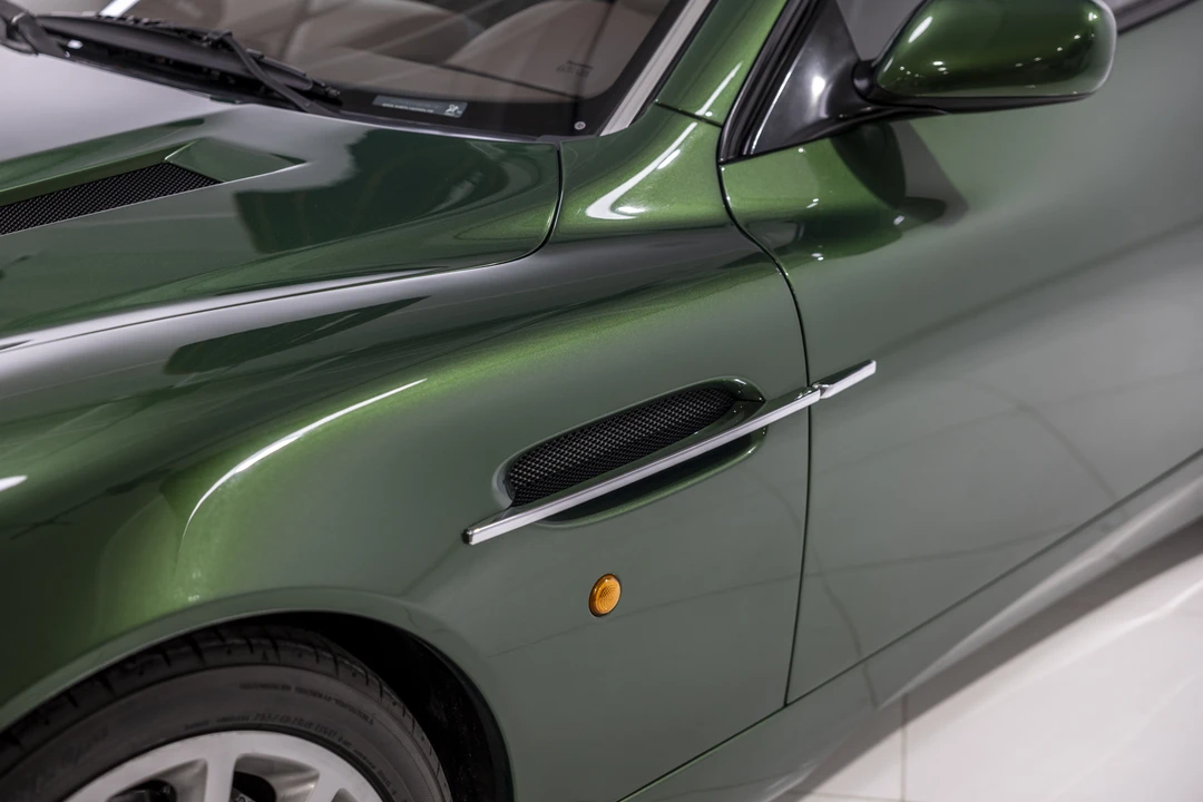 2002 Aston Martin Vanquish 1st Gen - Image 15 of 31
