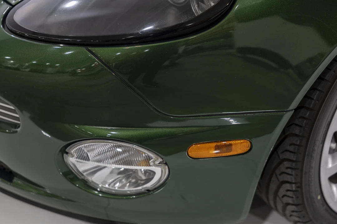 2002 Aston Martin Vanquish 1st Gen - Image 14 of 31