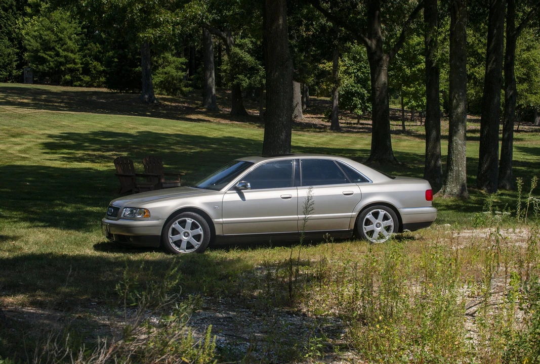 2002 Audi D2 S8 - Image 2 of 31