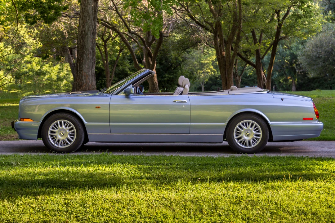 2002 Bentley Azure 1st Gen - Image 15 of 31
