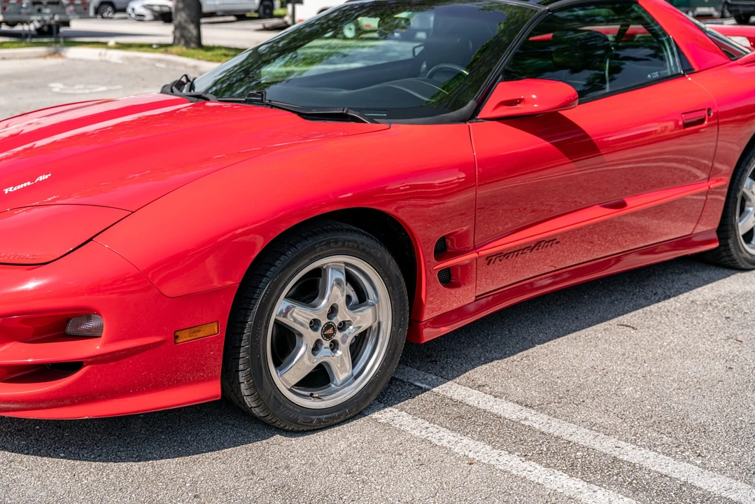 2002 Pontiac Firebird Trans Am 4th Gen - Image 11 of 31